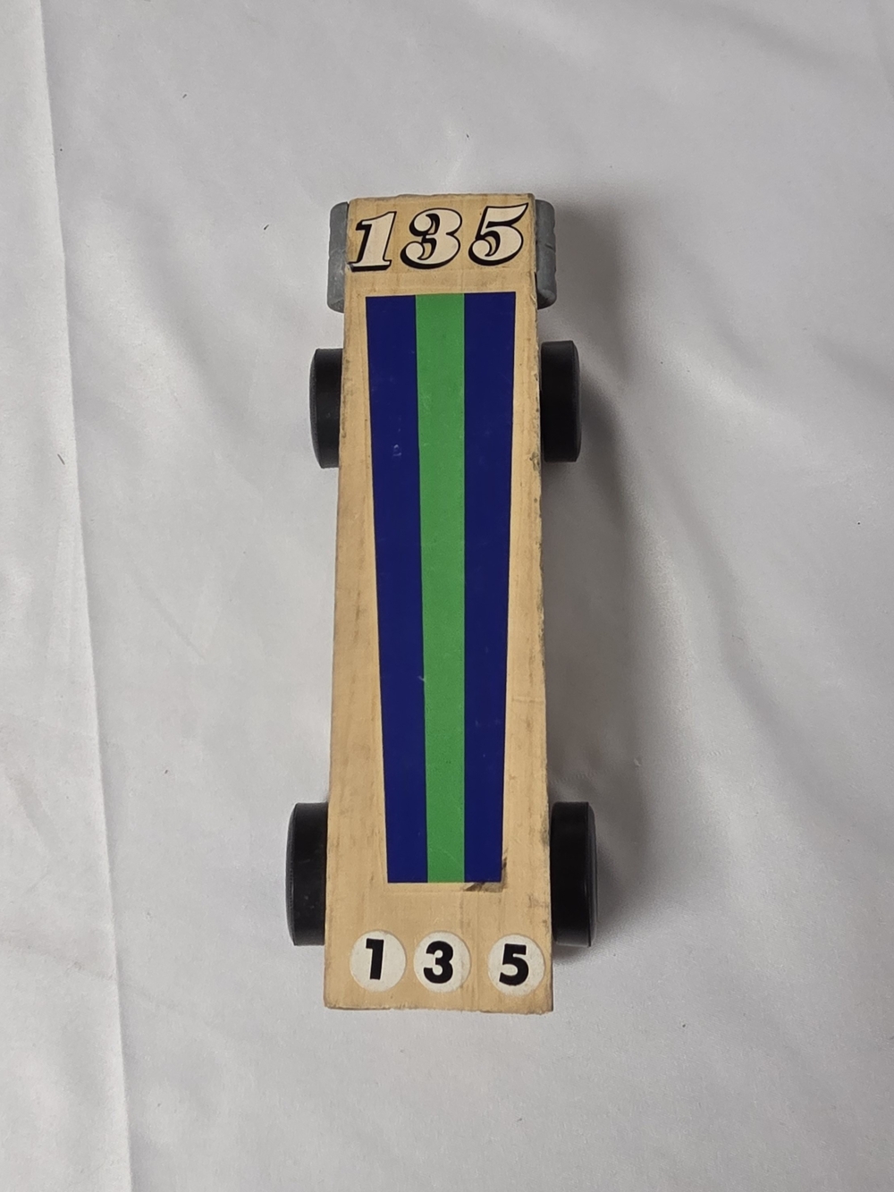 Fast‎ Pinewood Derby Car Ready to Race